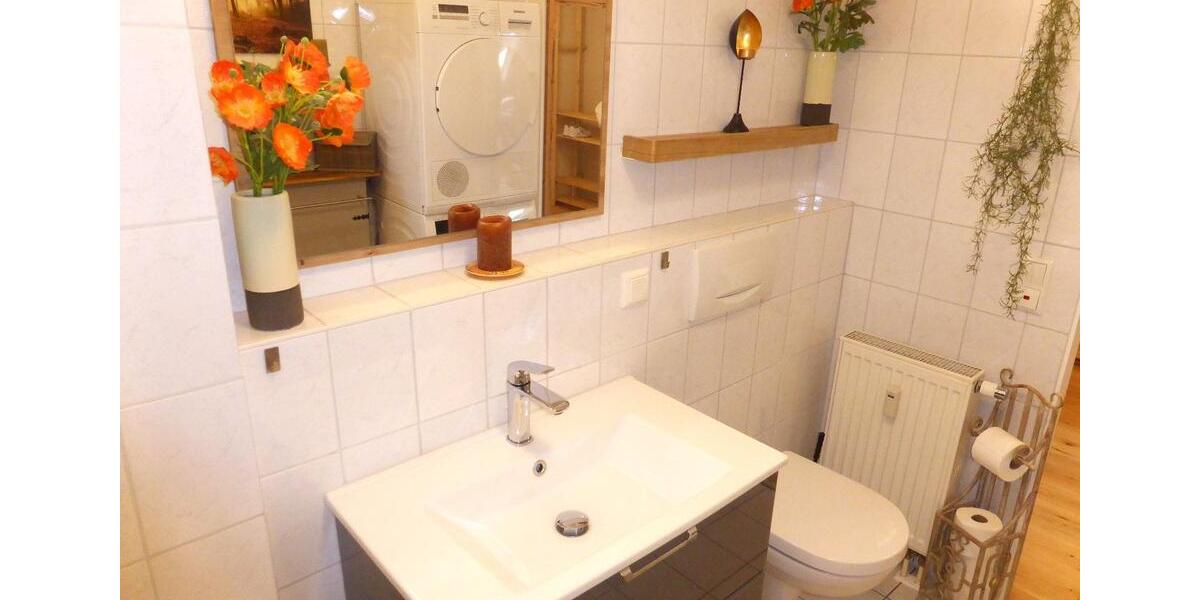 Dachgeschoßwohnung Königsbrunn - 2 Zimmer, 45 m&sup2;, 242.000&euro; | Angebot:26959088