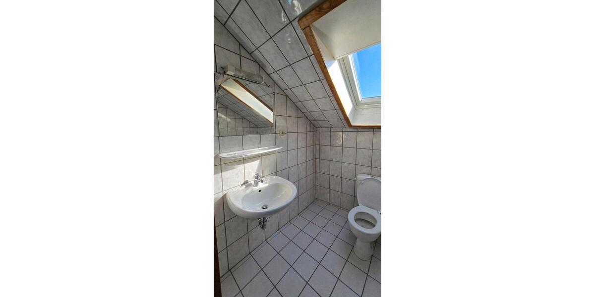 Dachgeschoßwohnung Gießen Schlangenzahl - 2 Zimmer, 45 m&sup2;, 515&euro; | Angebot:26272953