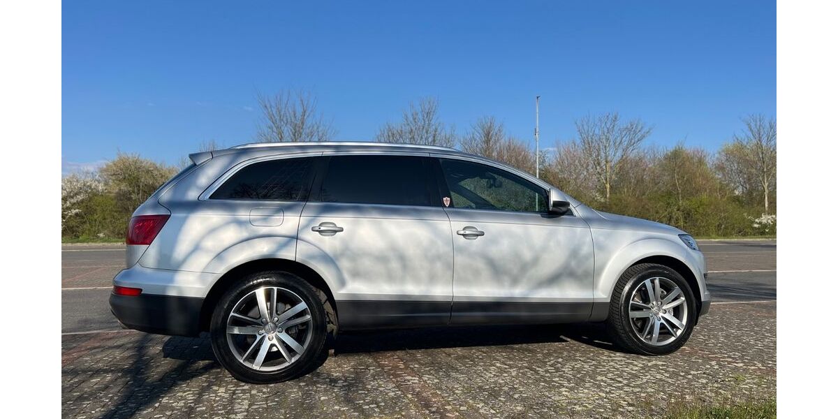 Audi Q7 197.500 km 12.500 &euro; Neuss 41469