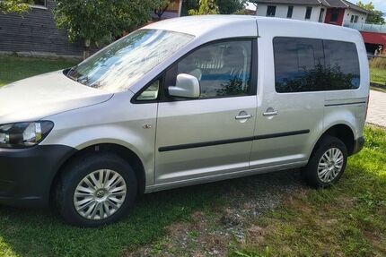 VW Caddy 114.918 km 11.400 &euro; Pilsting 94431