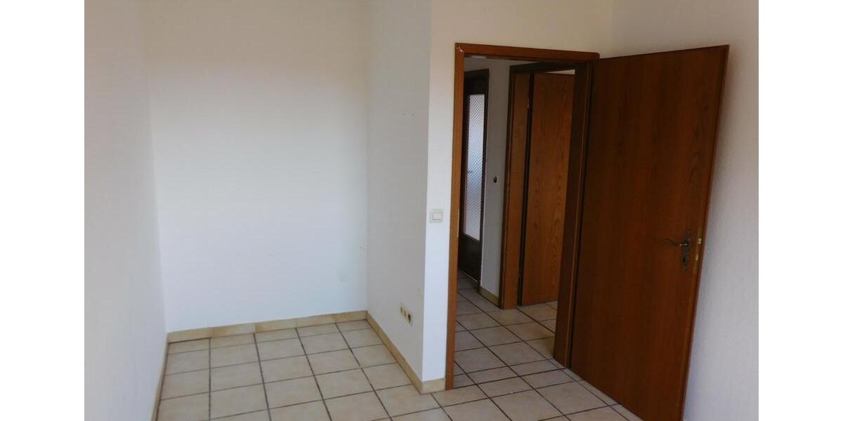Dachgeschoßwohnung Wagenfeld - 6 Zimmer, 180 m&sup2;, 1.050&euro; | Angebot:24612960