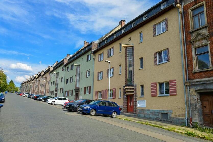 Großzügige 2-Zimmer-Altbau-Wohnung mit Balkon zimmer