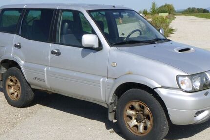 Nissan Terrano 200.500 km 3.250 &euro; Plattling 94447