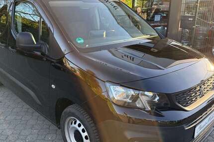 Peugeot Partner 106.050 km 10.900 &euro; Beverstedt 27616
