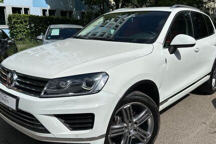 VW Touareg 140.441 km 18.990 &euro; München 80636