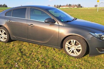 Opel Insignia 178.000 km 7.390 &euro; Buttenheim 96155