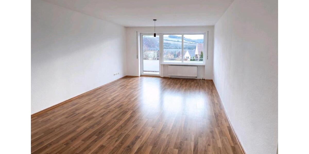 Hochparterre Arnstein - 4 Zimmer, 97 m&sup2;, 850&euro; | Angebot:25420777