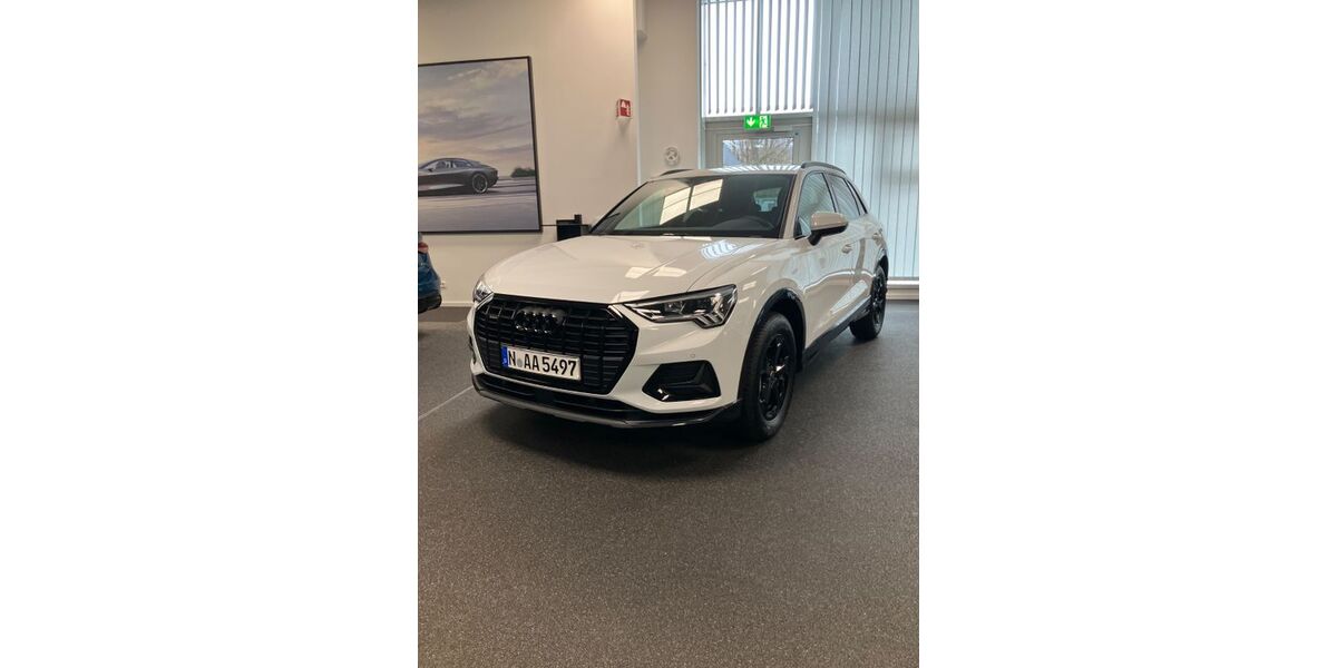Audi Q3 17.500 km 44.000 &euro; Nürnberg 90427