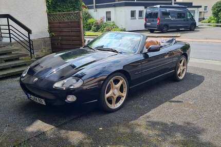 Jaguar XK8 65.500 km 26.250 &euro; Surheim 83416