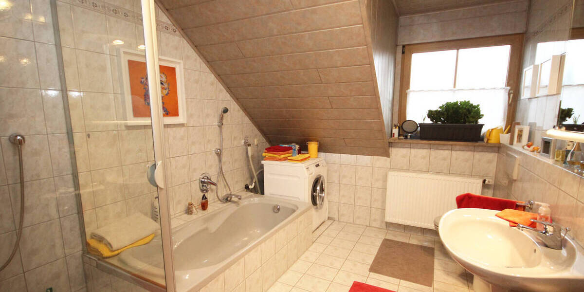 Mehrfamilienhaus, Wohnhaus Mühlhausen - 7 Zimmer, 222 m&sup2;, 535.000&euro; | Angebot:25660556