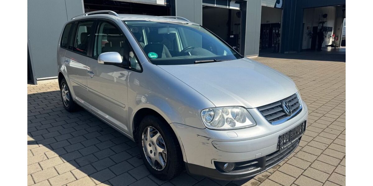 VW Touran 180.100 km 2.650 &euro; Dettingen/Erms 72581