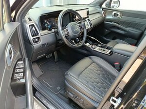 Kia SORENTO 2.2D AWD DCT8 PLAT NAPPA |AHK|HUD|Sitzbelü 60.063 km 34.460 &euro; Höhenkirchen-Siegertsbrun 85635