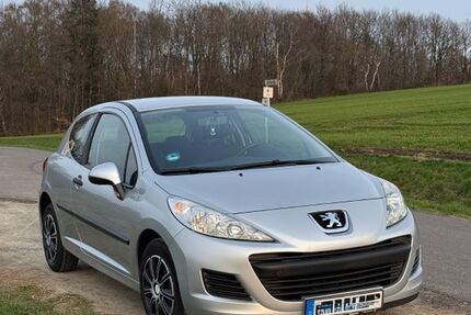 Peugeot 207 159.000 km 2.199 &euro; Herford 32049