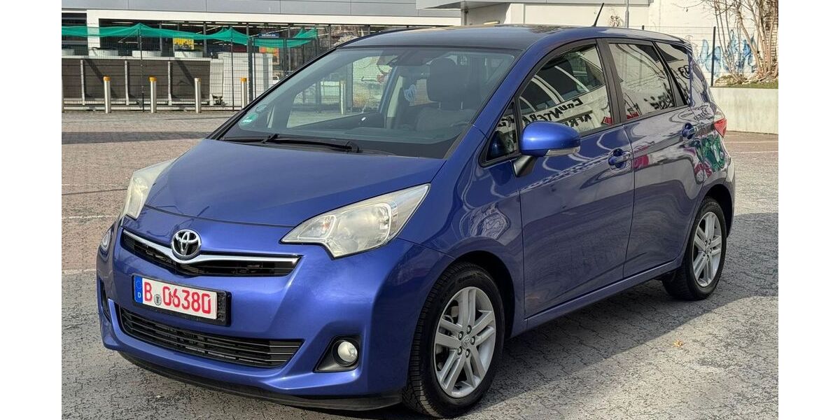 Toyota Verso-S 249.000 km 4.350 &euro; Berlin 13158