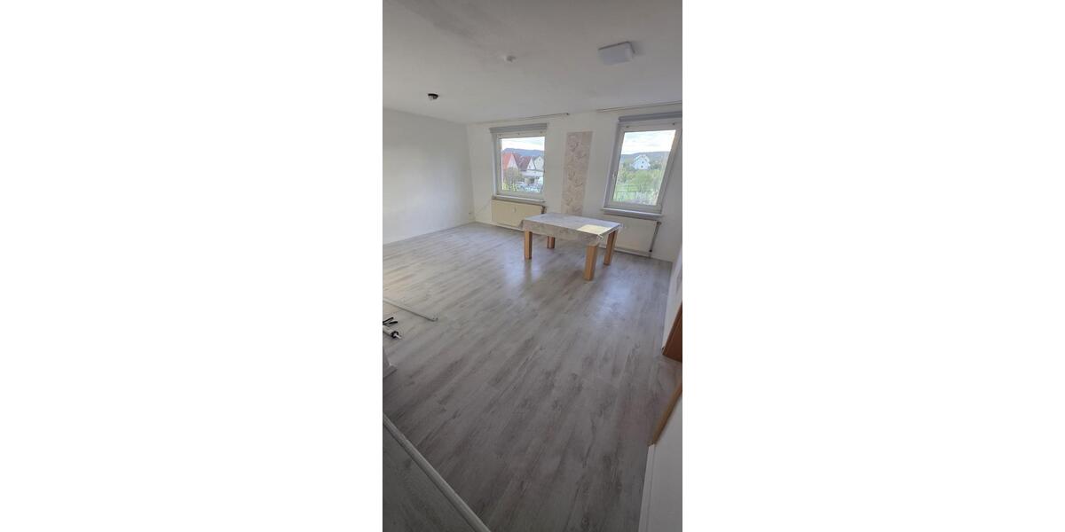 Etagenwohnung Emmerthal - 5 Zimmer, 110 m&sup2;, 850&euro; | Angebot:26099719