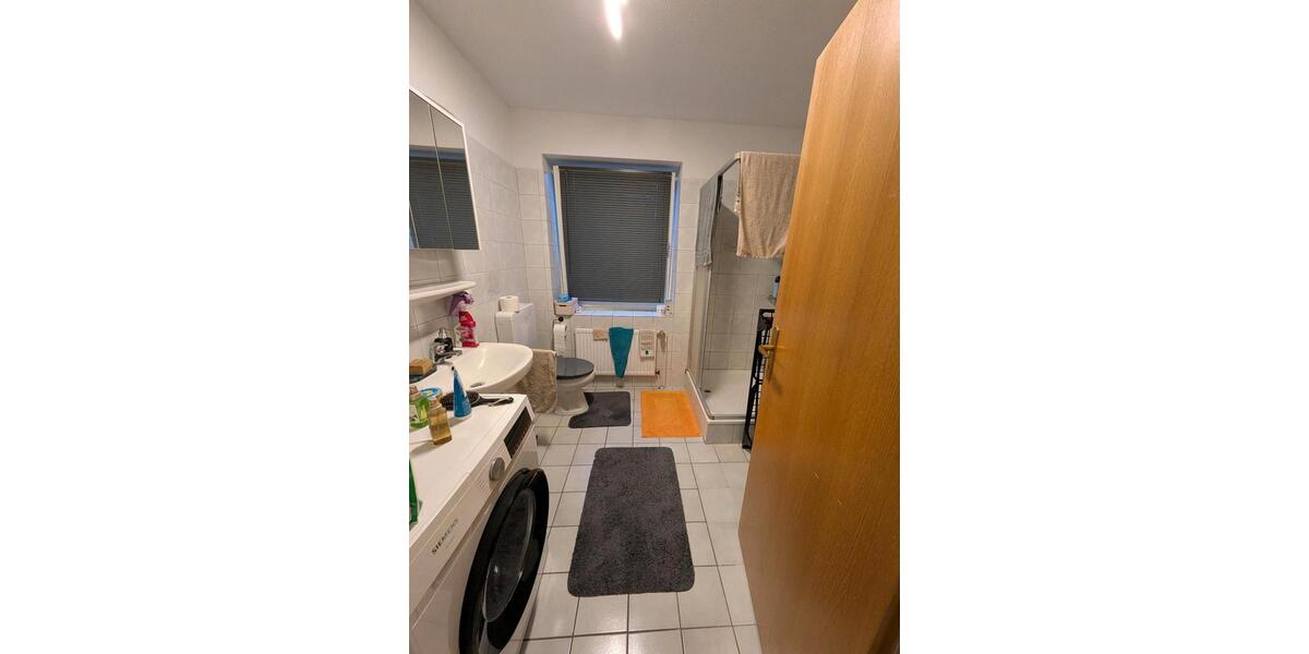 Dachgeschoßwohnung Oldenburg Kreyenbrück - 2 Zimmer, 44 m&sup2;, 430&euro; | Angebot:25423545