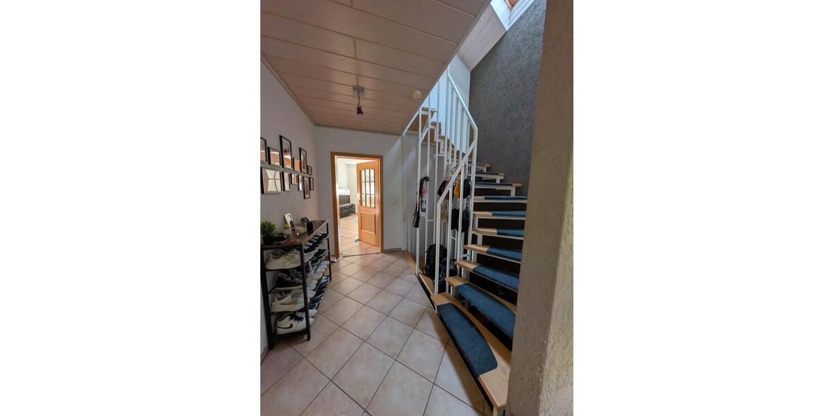 Einfamilienhaus Laubach - 6 Zimmer, 142 m&sup2;, 1.590&euro; | Angebot:26386361