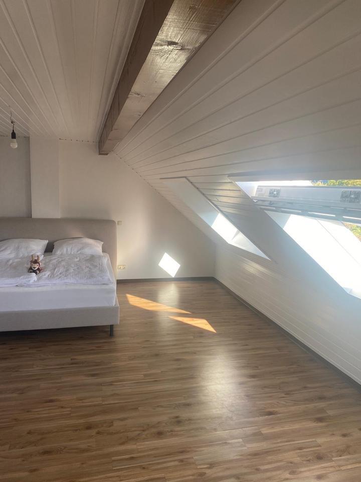 Schöne 4 Zimmerwohnung, zentral u Rheinnähe, 53498 Bad Breisig zimmer