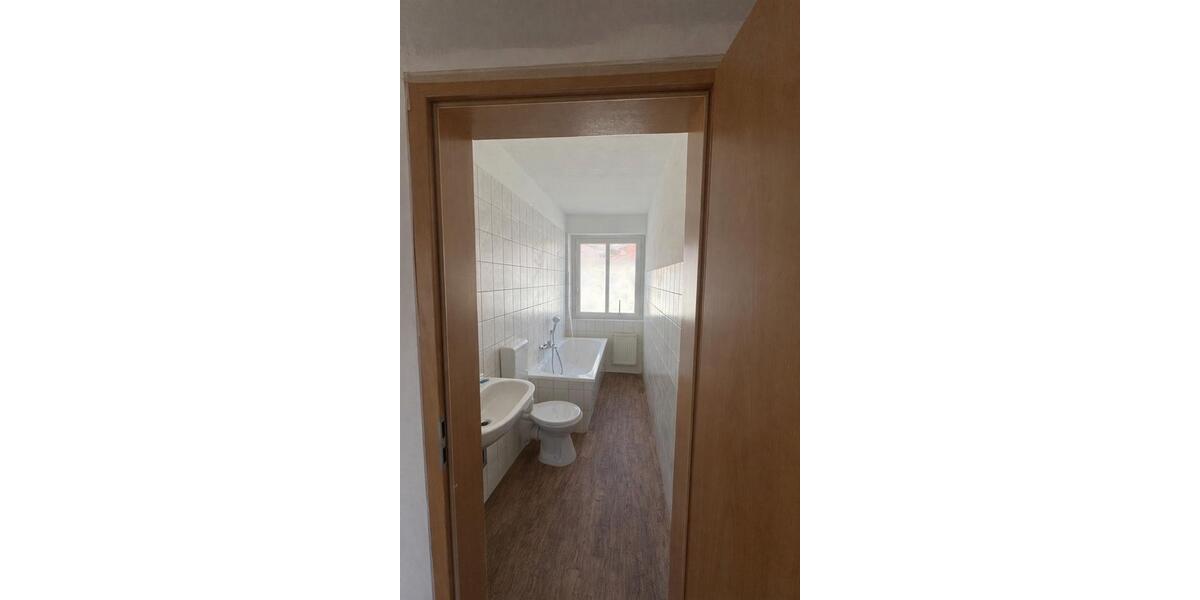 Etagenwohnung Nordhausen - 3 Zimmer, 69 m&sup2;, 578&euro; | Angebot:25540077