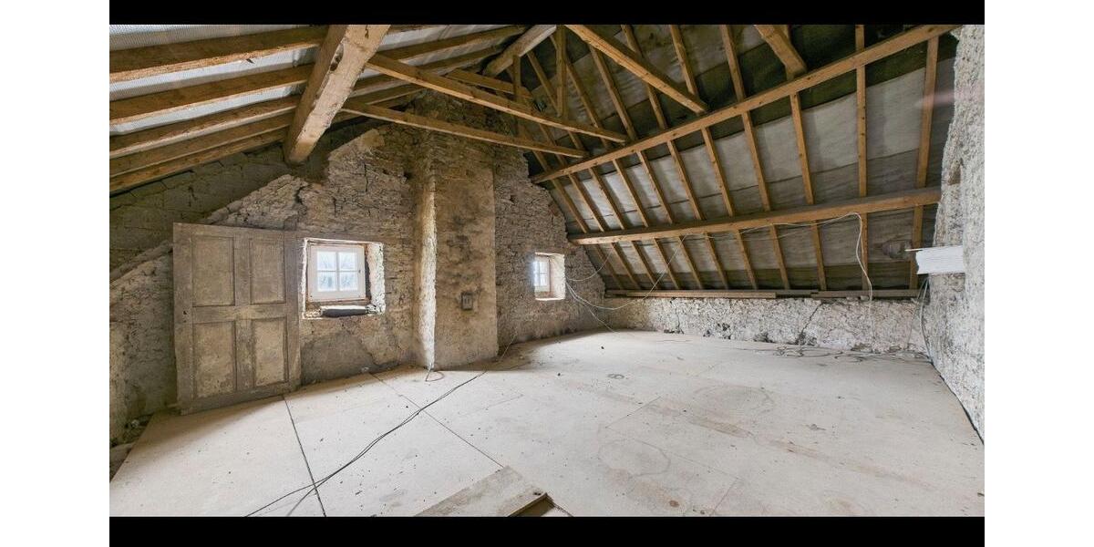 Bauernhaus, Landhaus Schönecken - 10 Zimmer, 220 m&sup2;, 498.000&euro; | Angebot:26414444