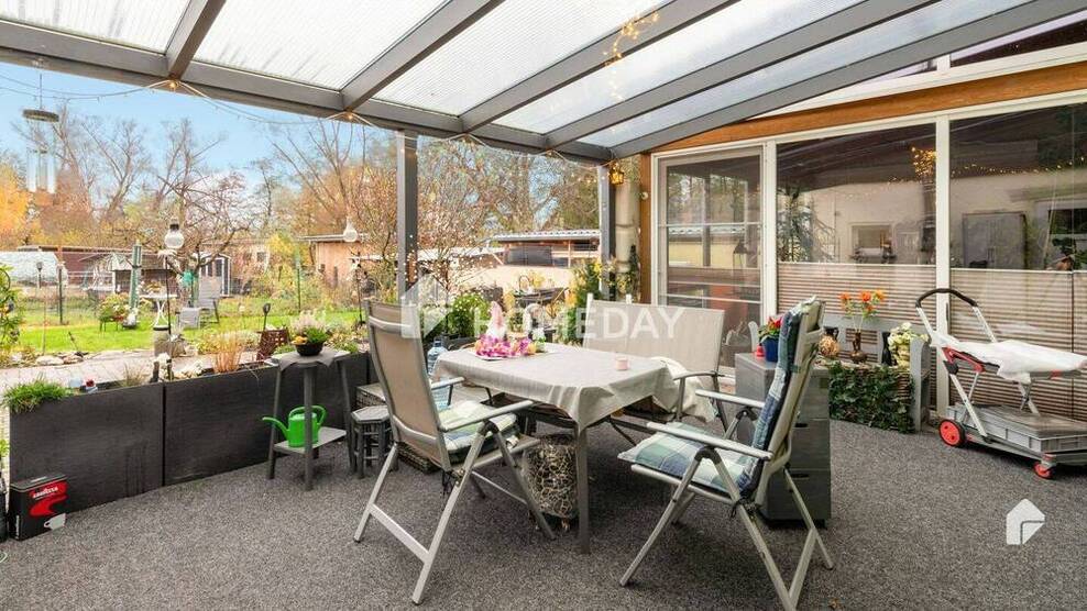 Idyllisches EFH mit EinliegerWohnung, großem Grundstück, Terrasse und 4 Garagen in Milzau