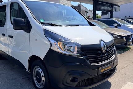 Renault Trafic 175.000 km 7.999 &euro; München 81825
