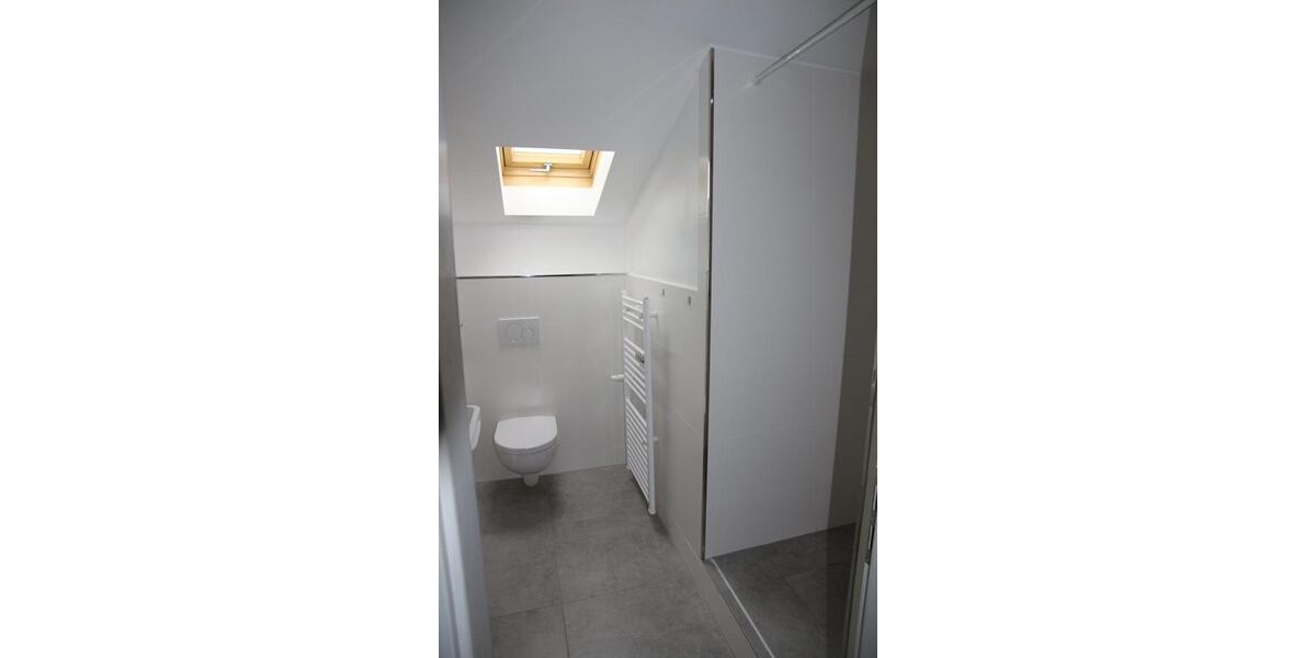 Dachgeschoßwohnung Neubeuern - 4.5 Zimmer, 126 m&sup2;, 1.540&euro; | Angebot:25975861