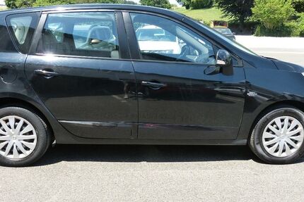 Renault Scenic 236.100 km 2.899 &euro; Oberviechtach 92526