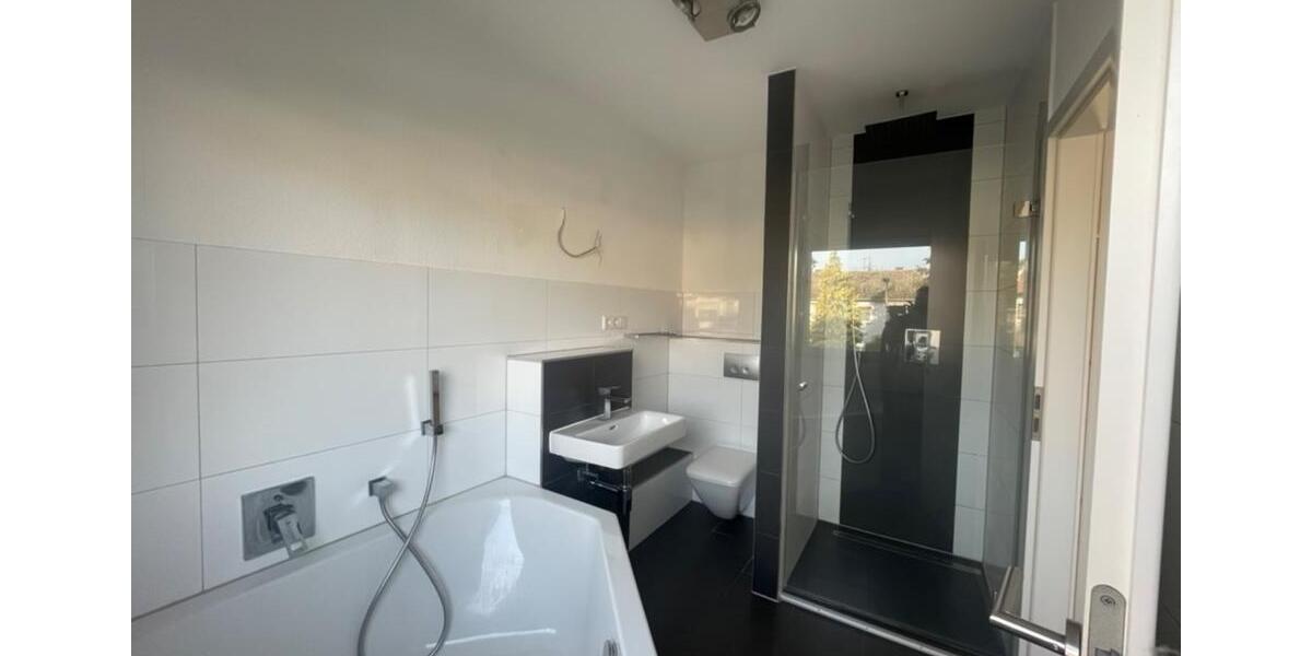 Reihenhaus Bad Homburg vor der Höhe Gonzenheim - 4 Zimmer, 110 m&sup2;, 1.950&euro; | Angebot:24721668