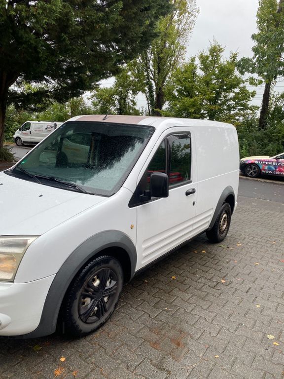 Ford Tourneo Connect 180.000 km 3.500 € Oberursel 61440