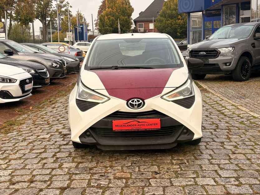 Toyota Aygo (X) 87.000 km 9.499 € Bremen 28199