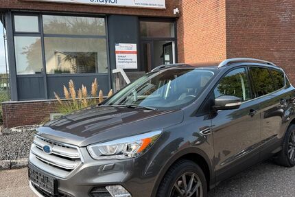 Ford Kuga 148.810 km 8.950 &euro; Neumünster 24536