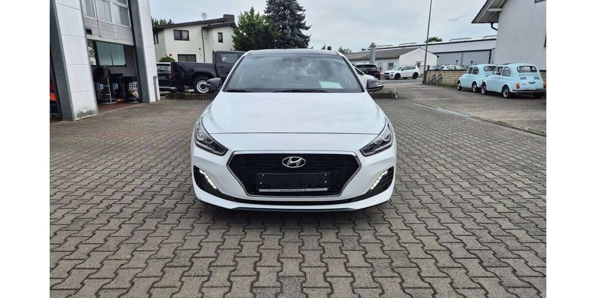 Hyundai i30 Passion +, Rückfahrkamera, Carplay, Navi, Sitz 85.411 km 16.690 &euro; Rodgau 63110