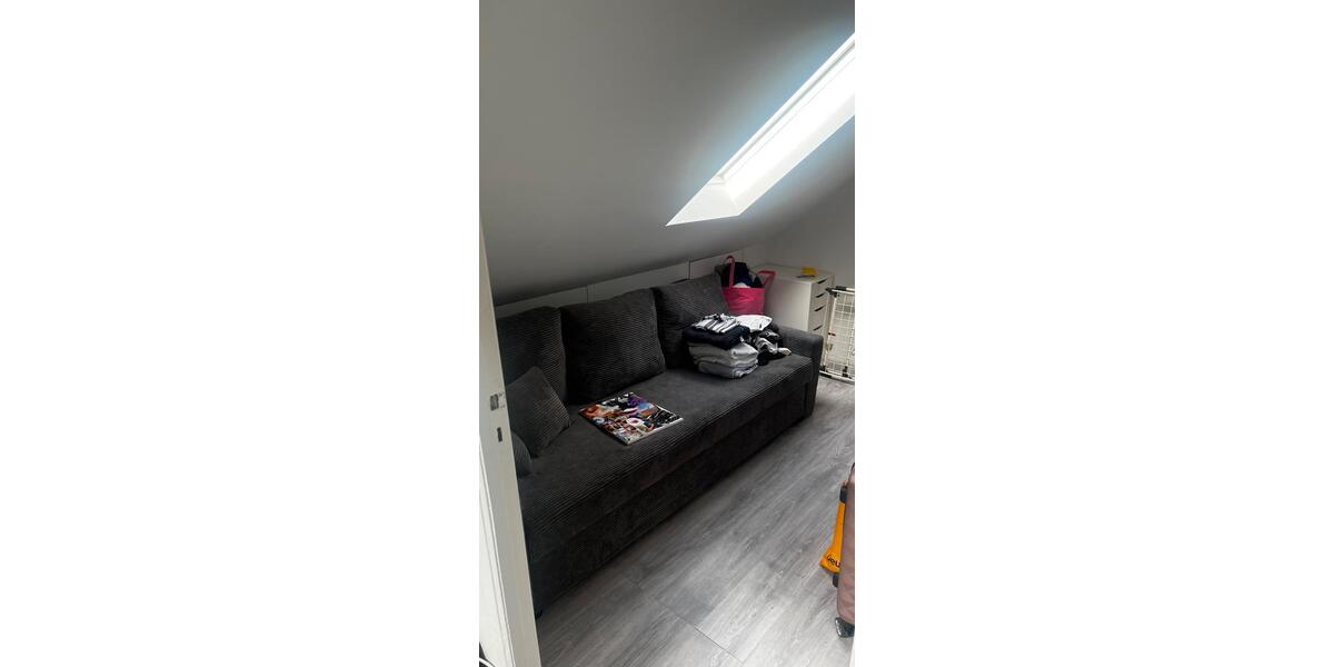 Dachgeschoßwohnung Bremen Burglesum - 2.5 Zimmer, 45 m&sup2;, 670&euro; | Angebot:26316224