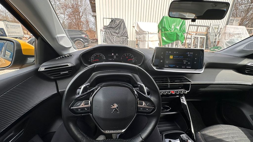 Peugeot 208 115.500 km 9.700 &euro; Saalfeld 07318