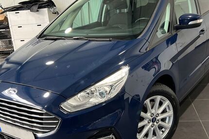 Ford Galaxy 89.000 km 23.995 &euro; Bretten 75015