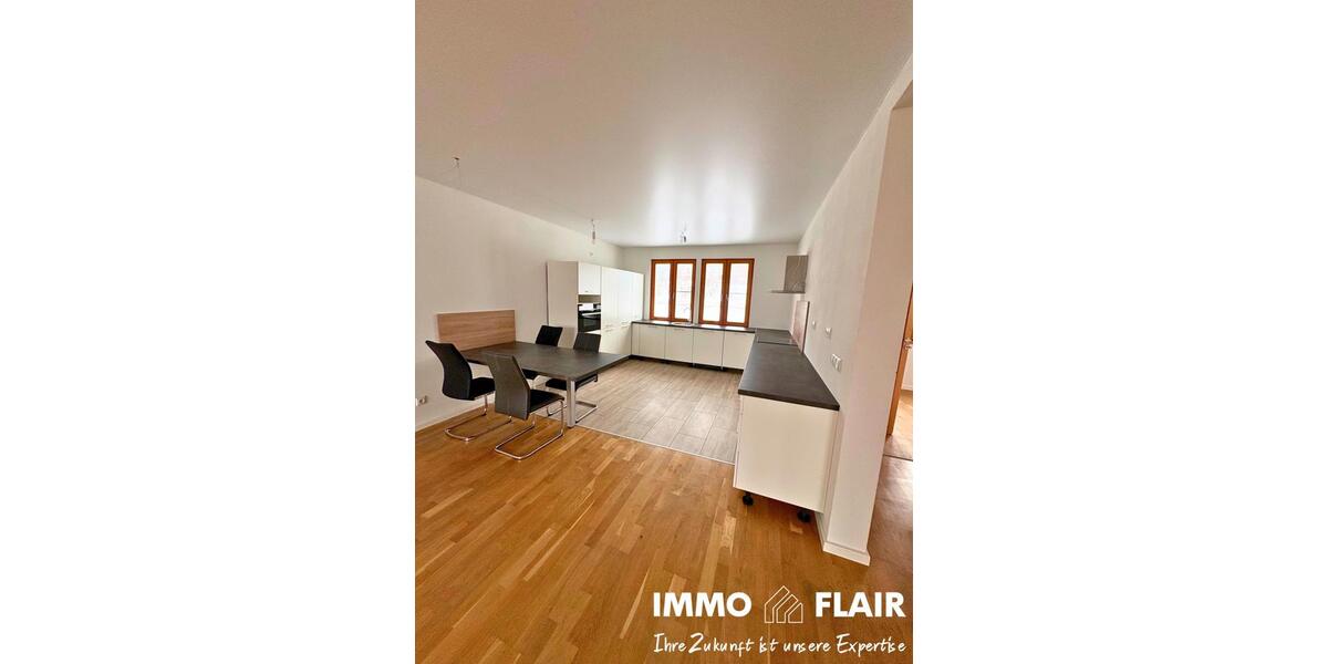 Etagenwohnung Wunsiedel - 3 Zimmer, 81 m&sup2;, 820&euro; | Angebot:26424677