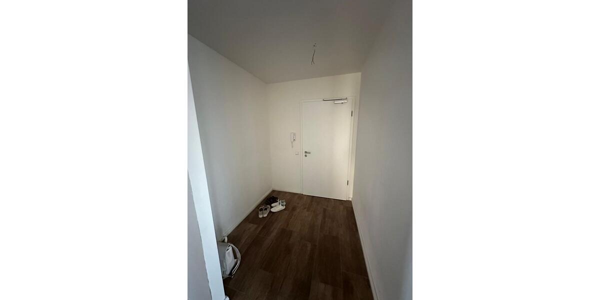 Dachgeschoßwohnung Neubrandenburg - 3 Zimmer, 86 m&sup2;, 1.200&euro; | Angebot:26406504