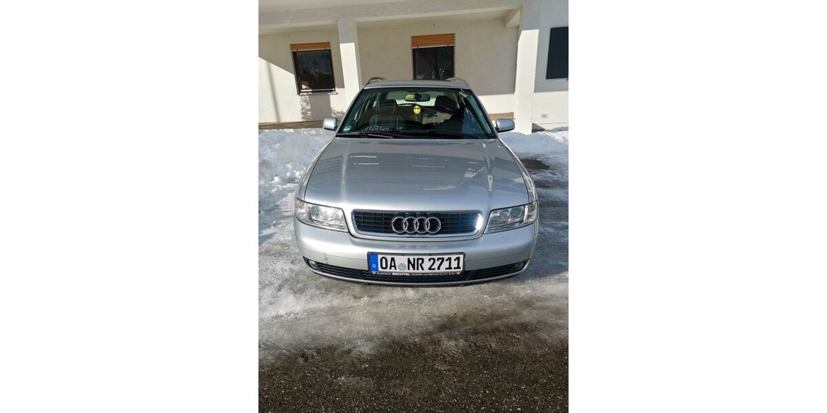 Audi A4 270.000 km 3.300 &euro; Immenstadt 87509