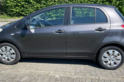 Toyota Yaris 144.000 km 3.750 &euro; Willich 47877