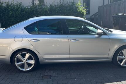 Skoda Octavia 73.000 km 12.999 € Kassel 34121