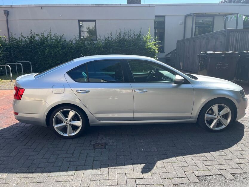 Skoda Octavia 73.000 km 12.999 € Kassel 34121