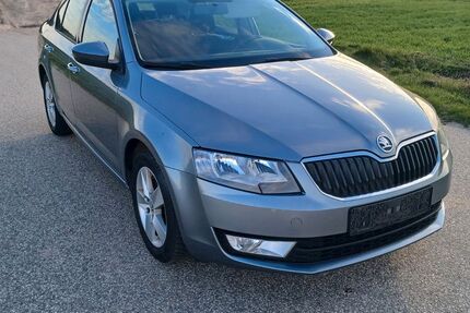 Skoda Octavia 251.289 km 3.999 &euro; Lübeck 23560