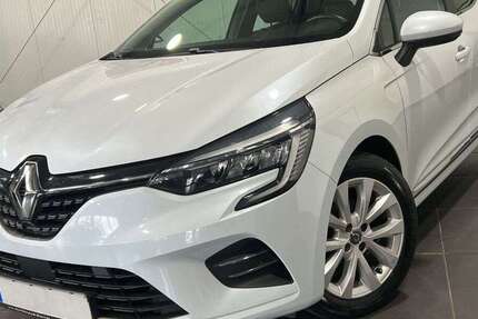 Renault Clio 77.000 km 12.995 &euro; Bretten 75015