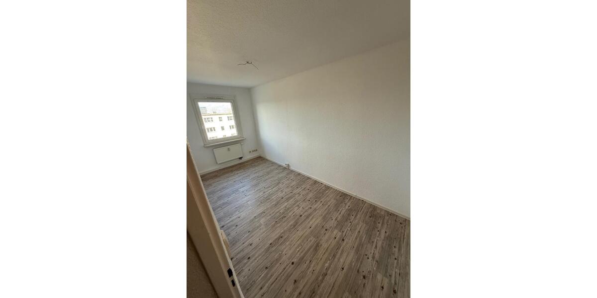 Etagenwohnung Aue-Bad Schlema Bad Schlema - 3 Zimmer, 60 m&sup2;, 330&euro; | Angebot:26364510
