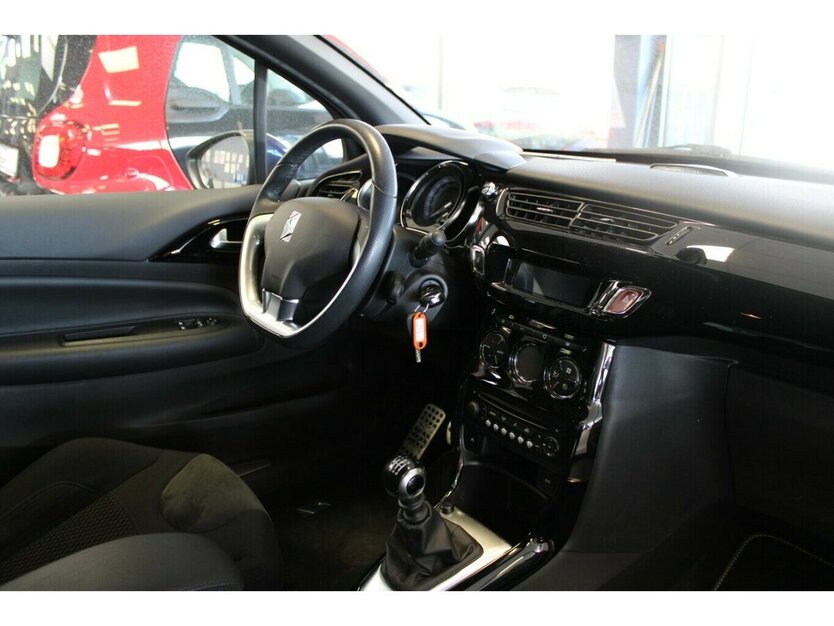 DS Automobiles DS3 THP 155 SportChic 74.830 km 7.980 € Euskirchen 53881