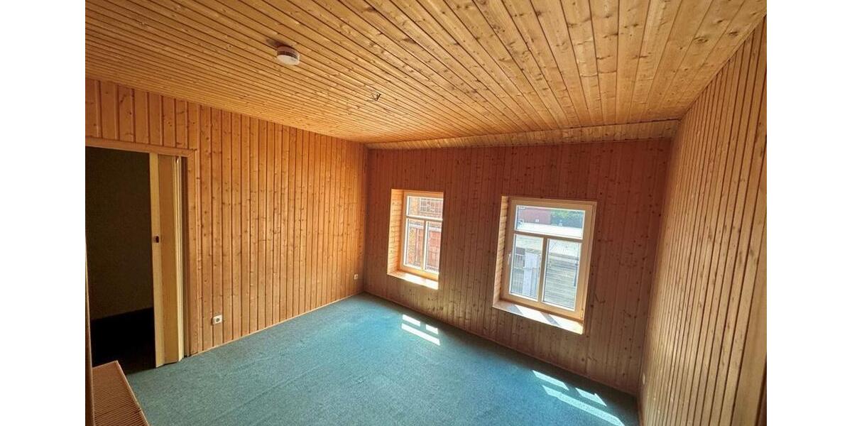 Dachgeschoßwohnung in beliebter Wohnlage von Hagenow, zentrumsnah 2 zimmer