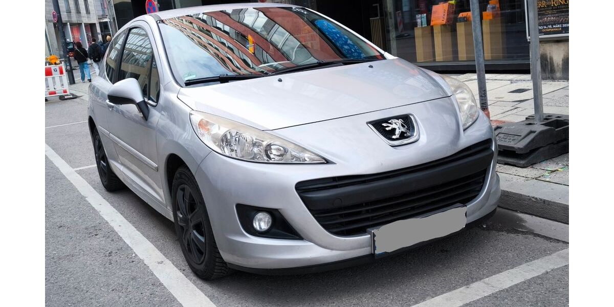 Peugeot 207 240.000 km 3.600 &euro; München 81539