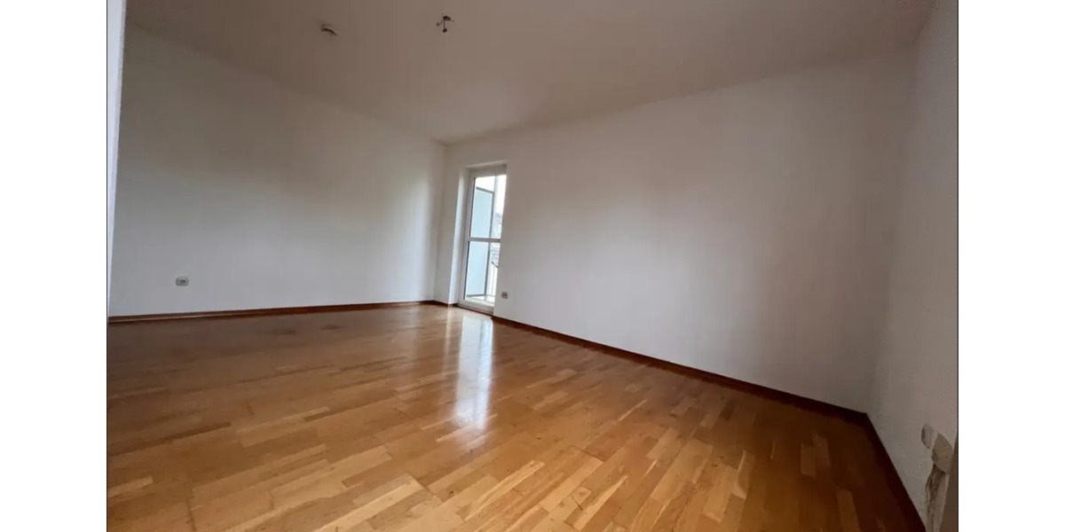 Etagenwohnung Rosenheim Egarten - 1 Zimmer, 28 m&sup2;, 750&euro; | Angebot:25561081