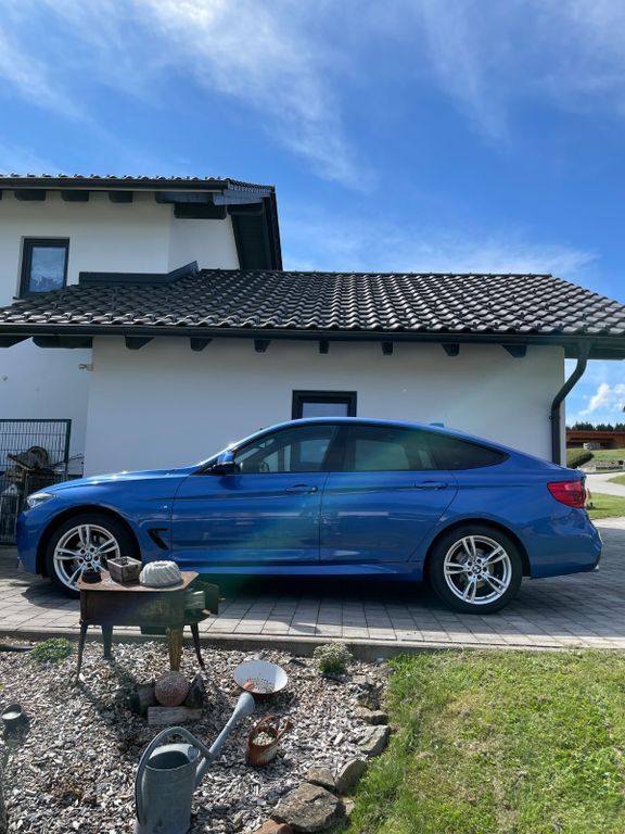 320 Gran Turismo